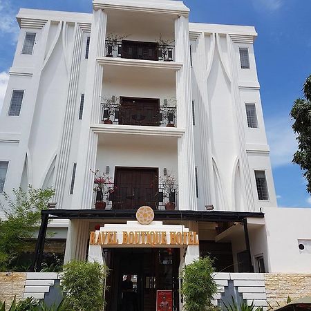 Ravel Boutique Hotel Siem Reap Bagian luar foto