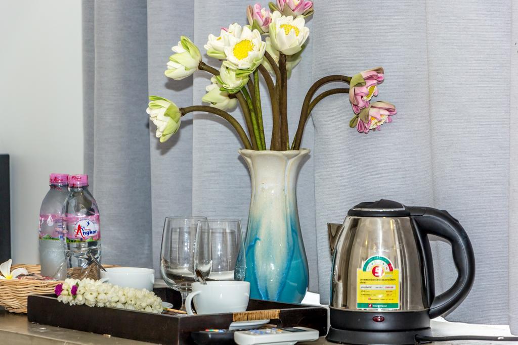 Ravel Boutique Hotel Siem Reap Bagian luar foto