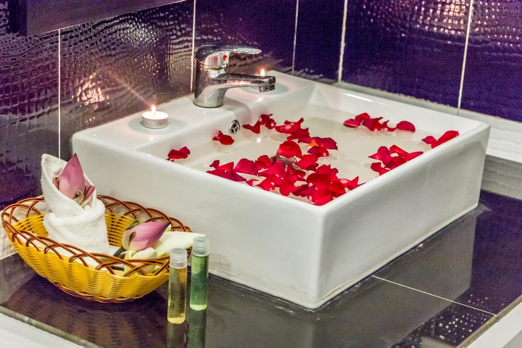 Ravel Boutique Hotel Siem Reap Bagian luar foto