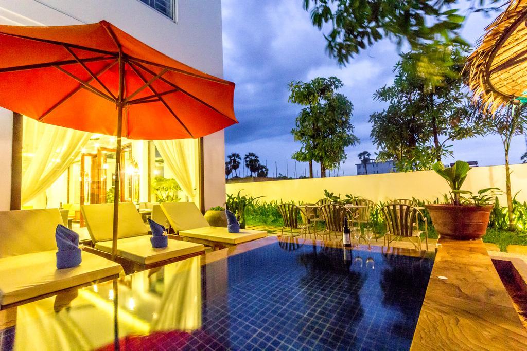 Ravel Boutique Hotel Siem Reap Bagian luar foto